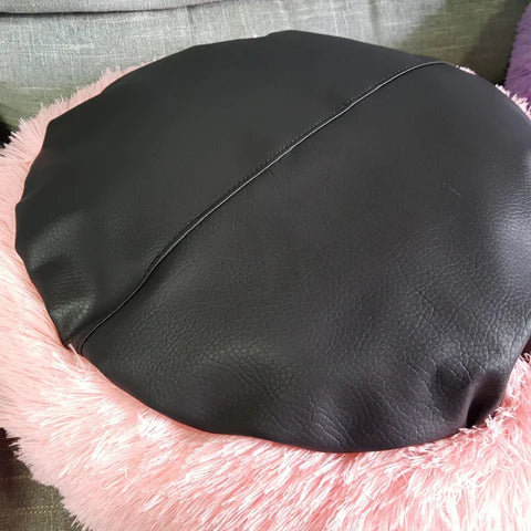Base impermeable antideslizante en cama para perros, detalle de acabado