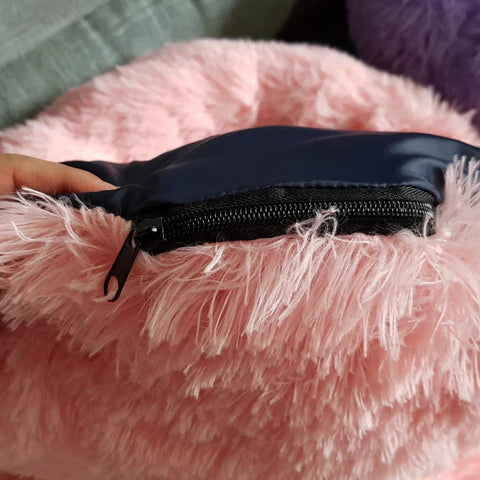 Detalle de la cremallera en la funda lavable de la cama dona para mascotas