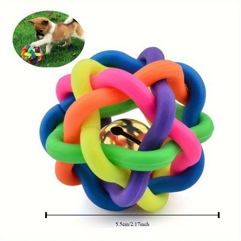 Dimensiones y diseño de la pelota sonajero para perros y gatos pequeños